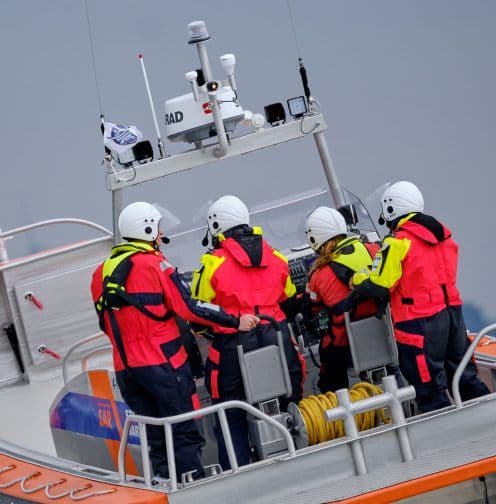 Reddingsstation actie op het water